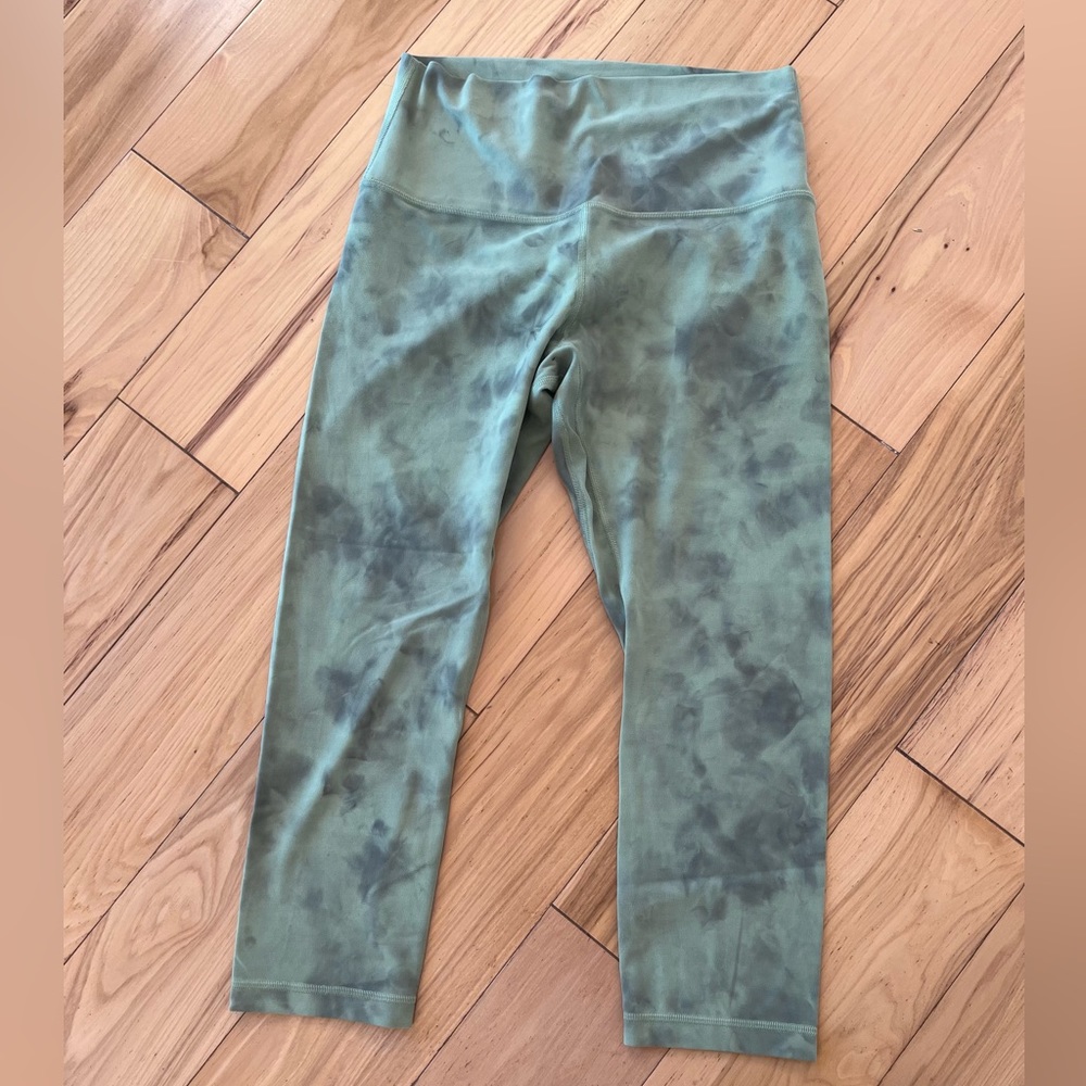 Lululemon Align Crop 21" *Diamond Dye Vista Green Medium Olive